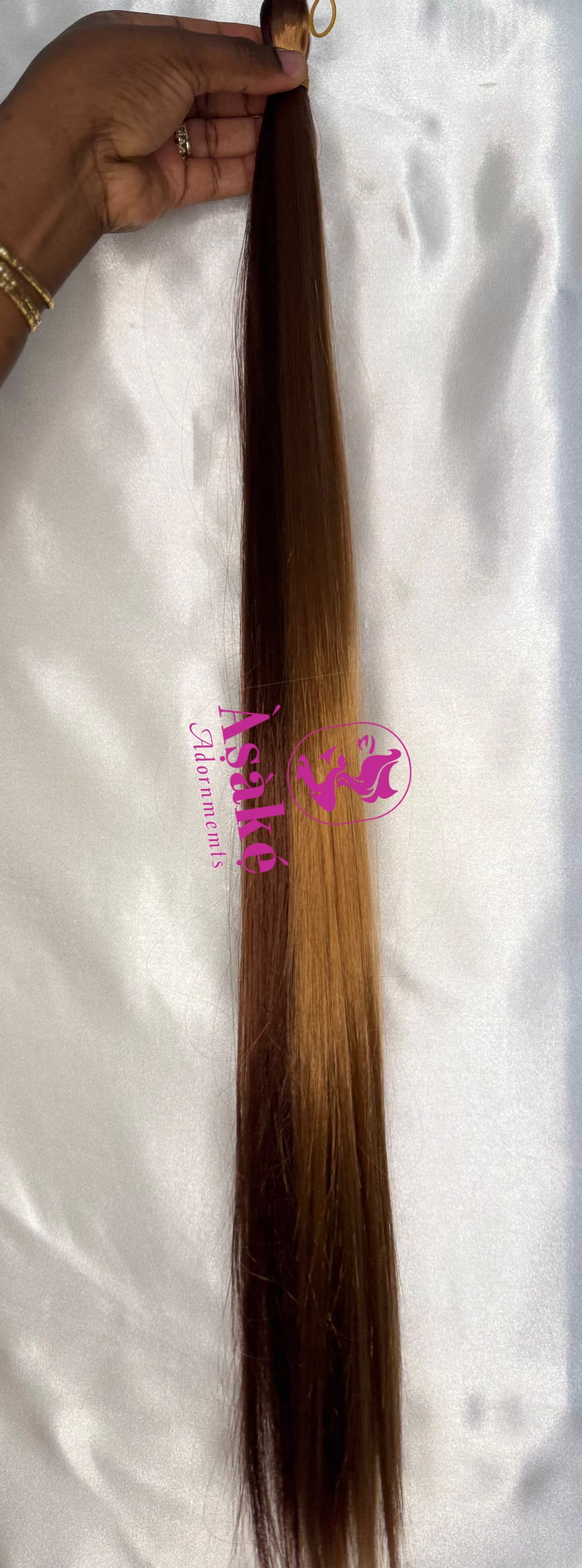 Àṣàké Bone Straight Hair Extension
